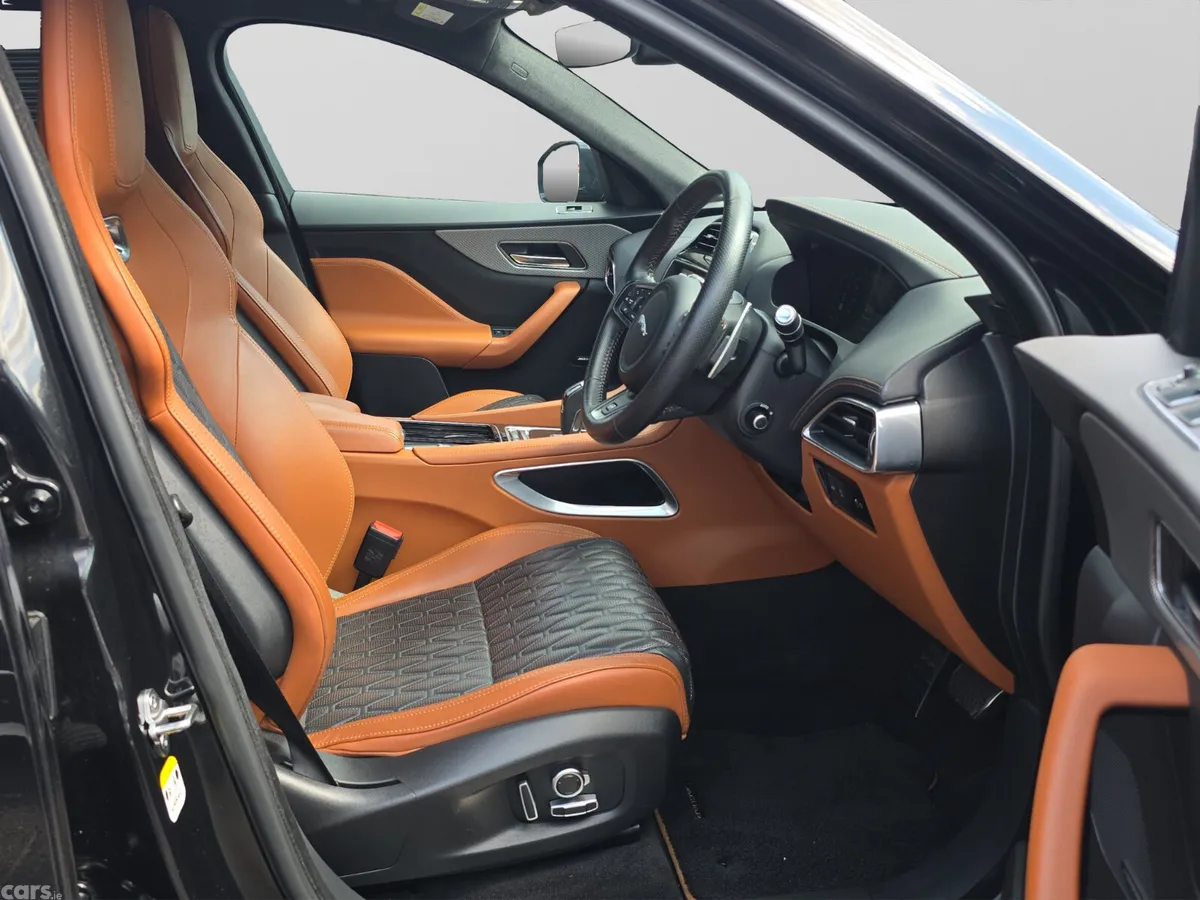 Jaguar F-Pace SUV, Petrol, 2019, Black