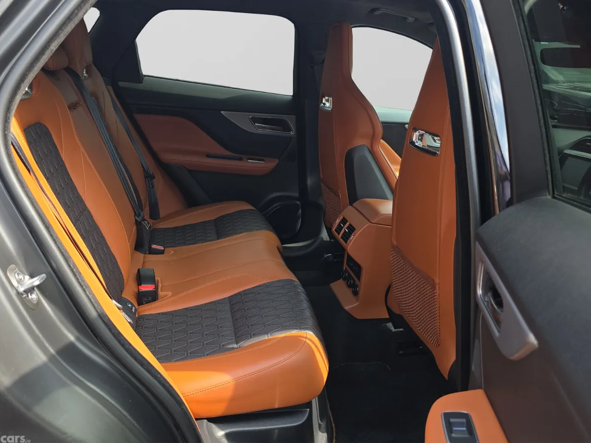 Jaguar F-Pace SUV, Petrol, 2019, Black