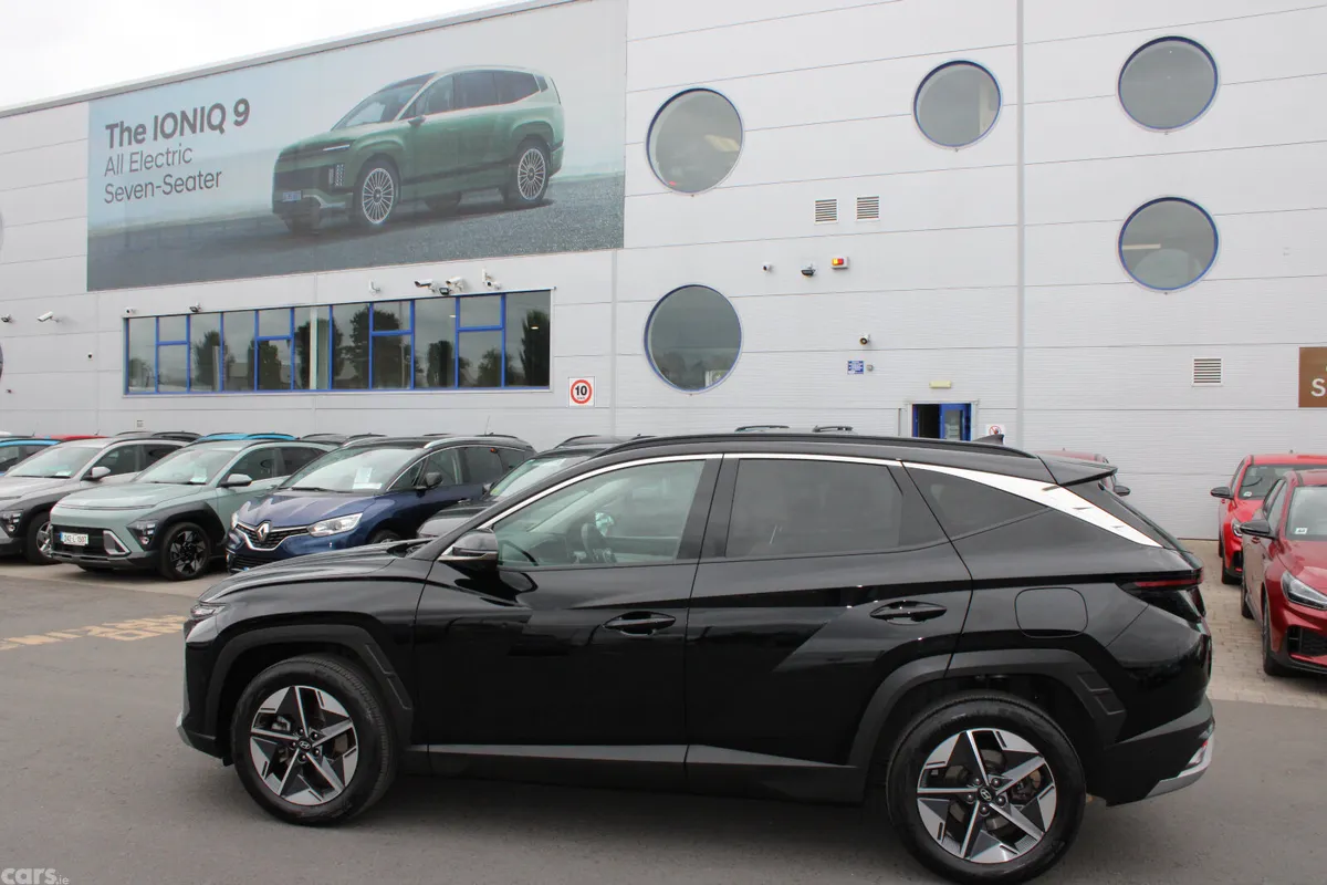 Hyundai Tucson SUV, Diesel, 2024, Black