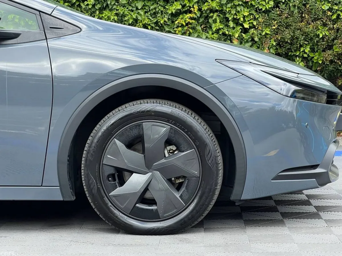 Toyota Prius Saloon, Petrol Hybrid, 2024, Grey