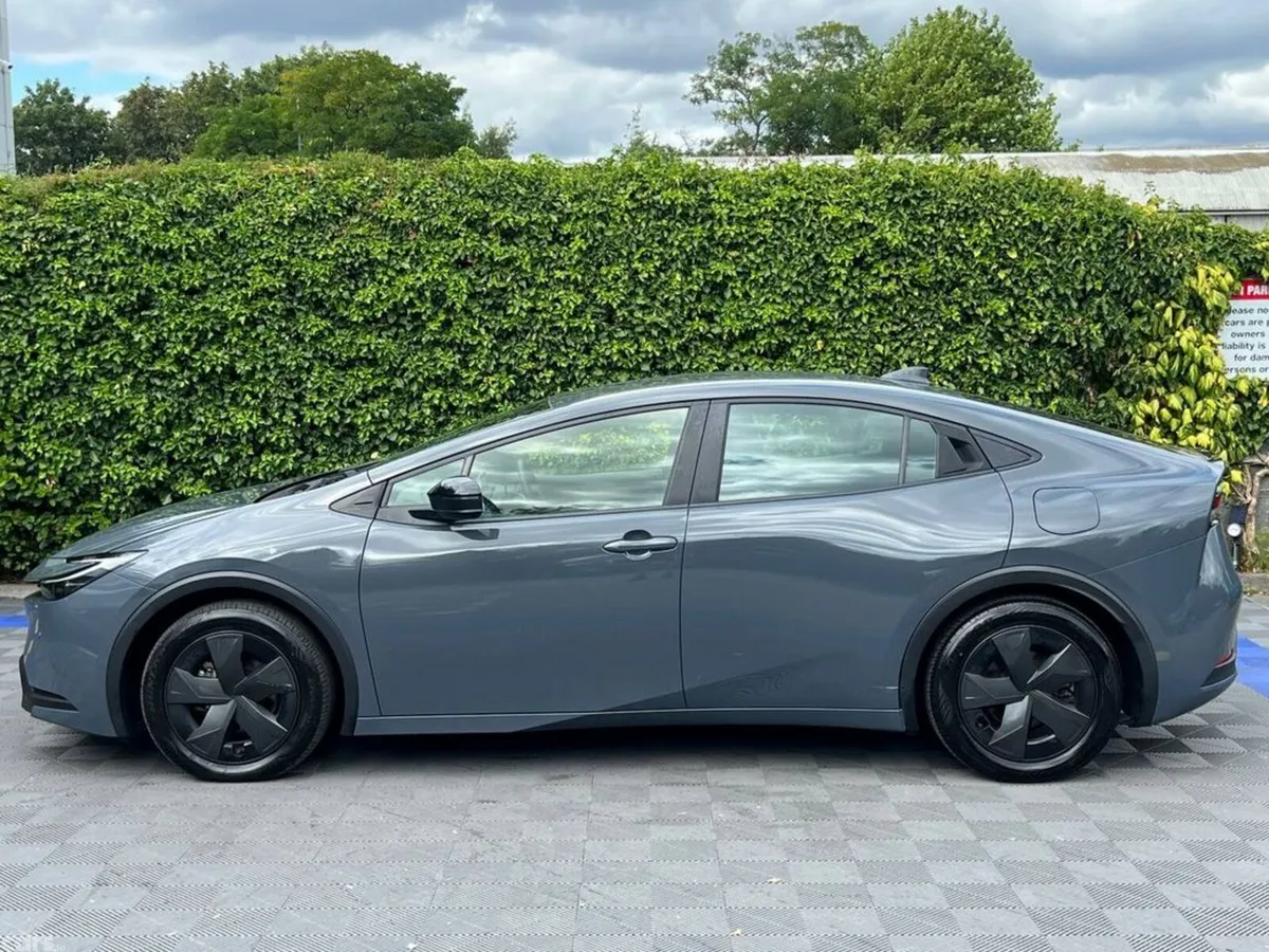 Toyota Prius Saloon, Petrol Hybrid, 2024, Grey