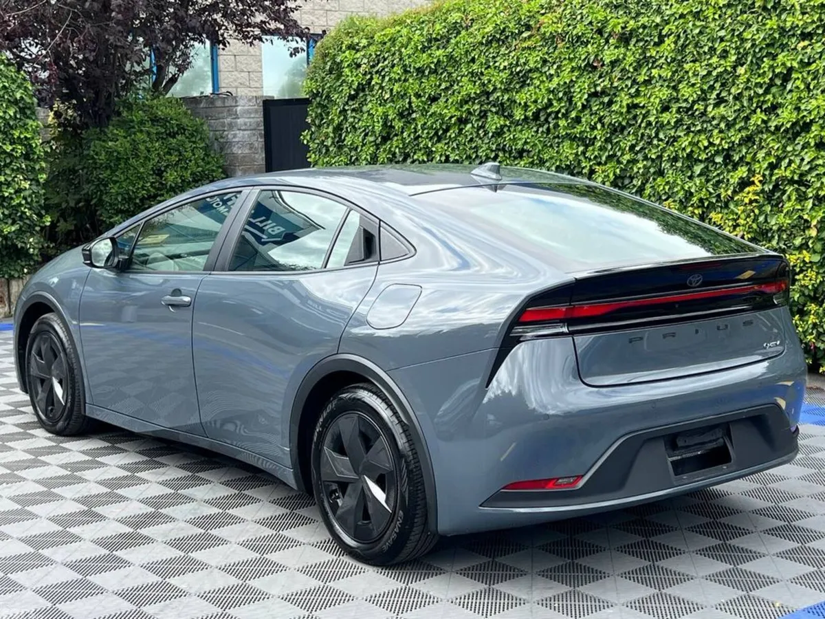 Toyota Prius Saloon, Petrol Hybrid, 2024, Grey