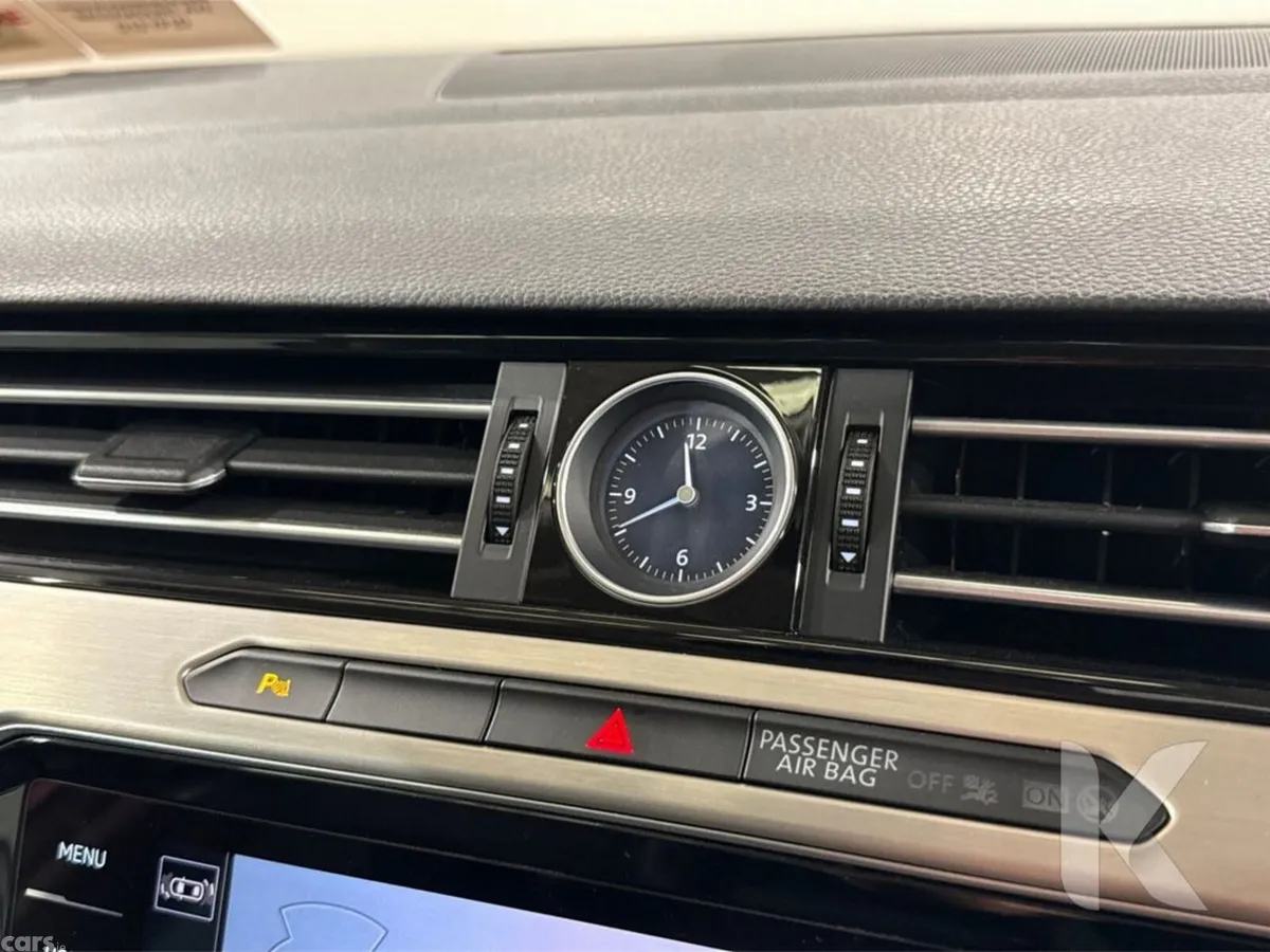 Volkswagen Passat Saloon, Petrol, 2018, White