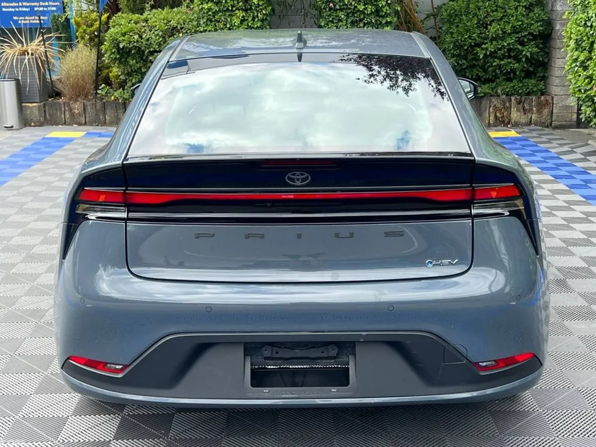 Toyota Prius Saloon, Petrol Hybrid, 2024, Grey
