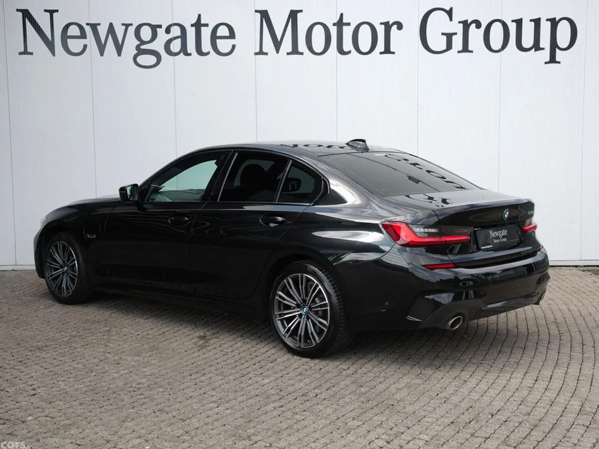 BMW 3-Series Saloon, Petrol Plug-in Hybrid, 2022, Black