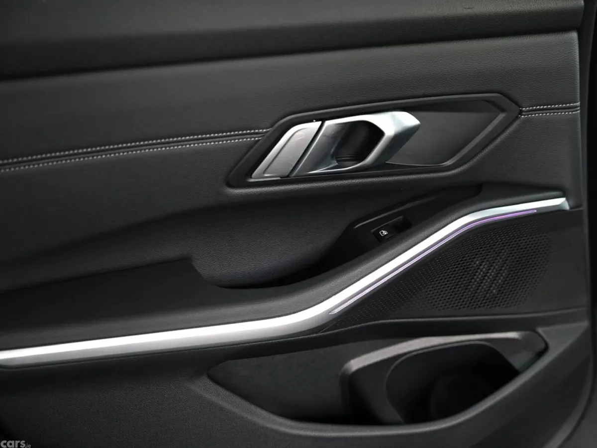 BMW 3-Series Saloon, Petrol Plug-in Hybrid, 2022, Black