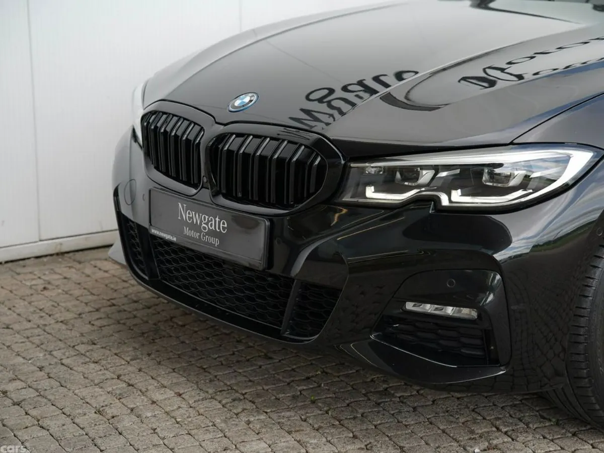 BMW 3-Series Saloon, Petrol Plug-in Hybrid, 2022, Black