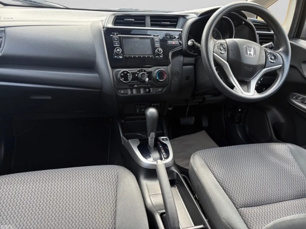 Honda Jazz Hatchback, Petrol, 2018, Grey