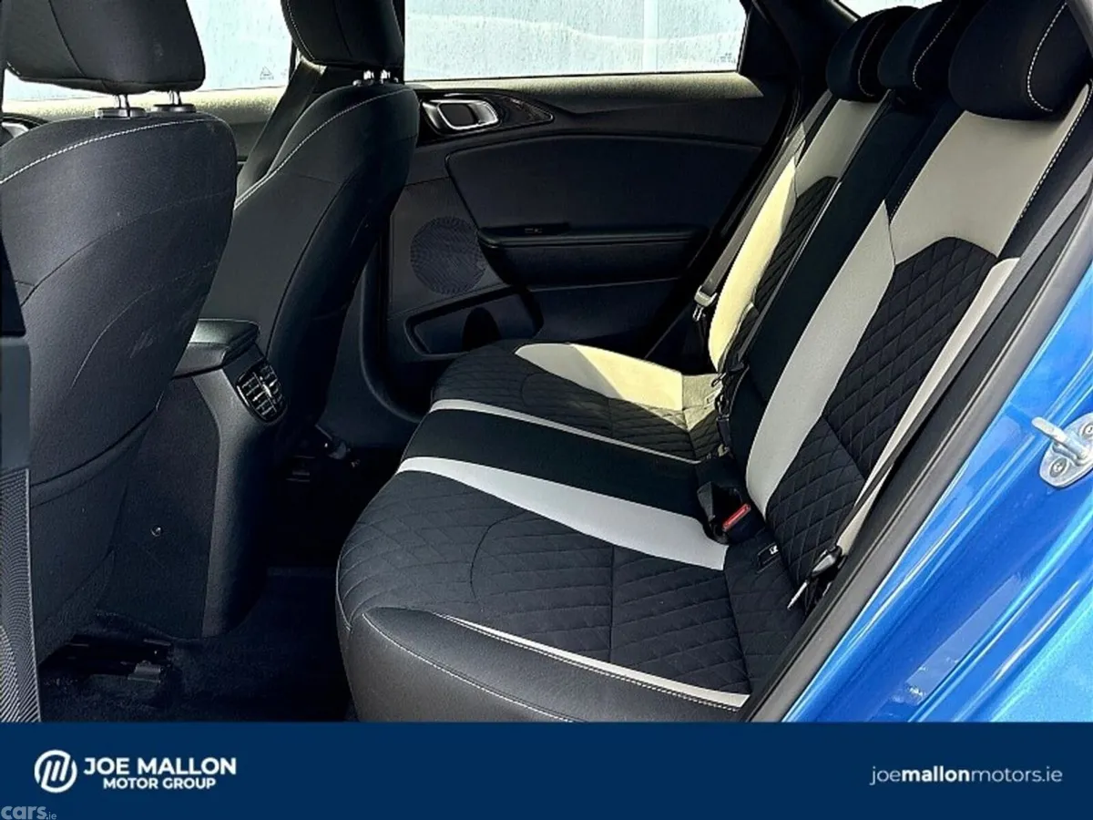 Kia Ceed Hatchback, Petrol, 2020, Blue