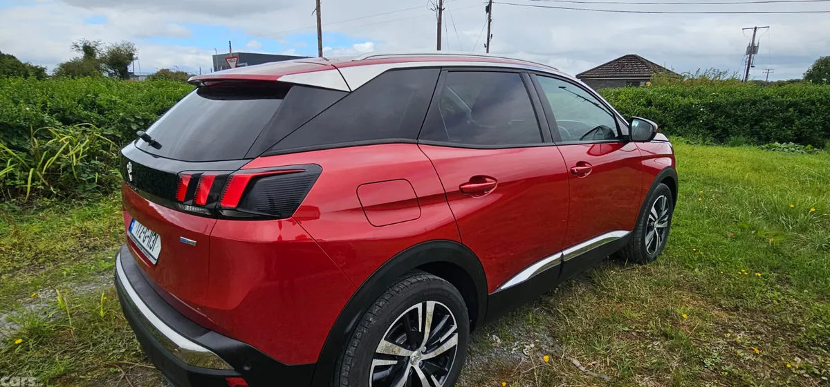 Peugeot 3008 SUV, Petrol, 2017, Red