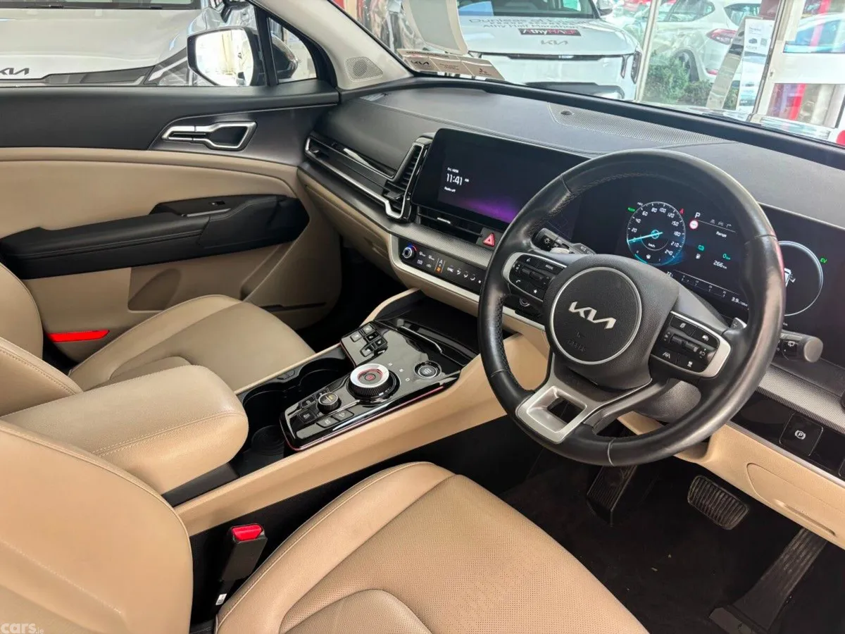 Kia Sportage SUV, Petrol Plug-in Hybrid, 2023, Black