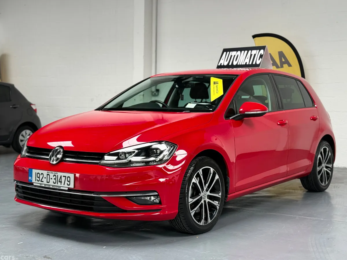 Volkswagen Golf Hatchback, Petrol, 2019, Red