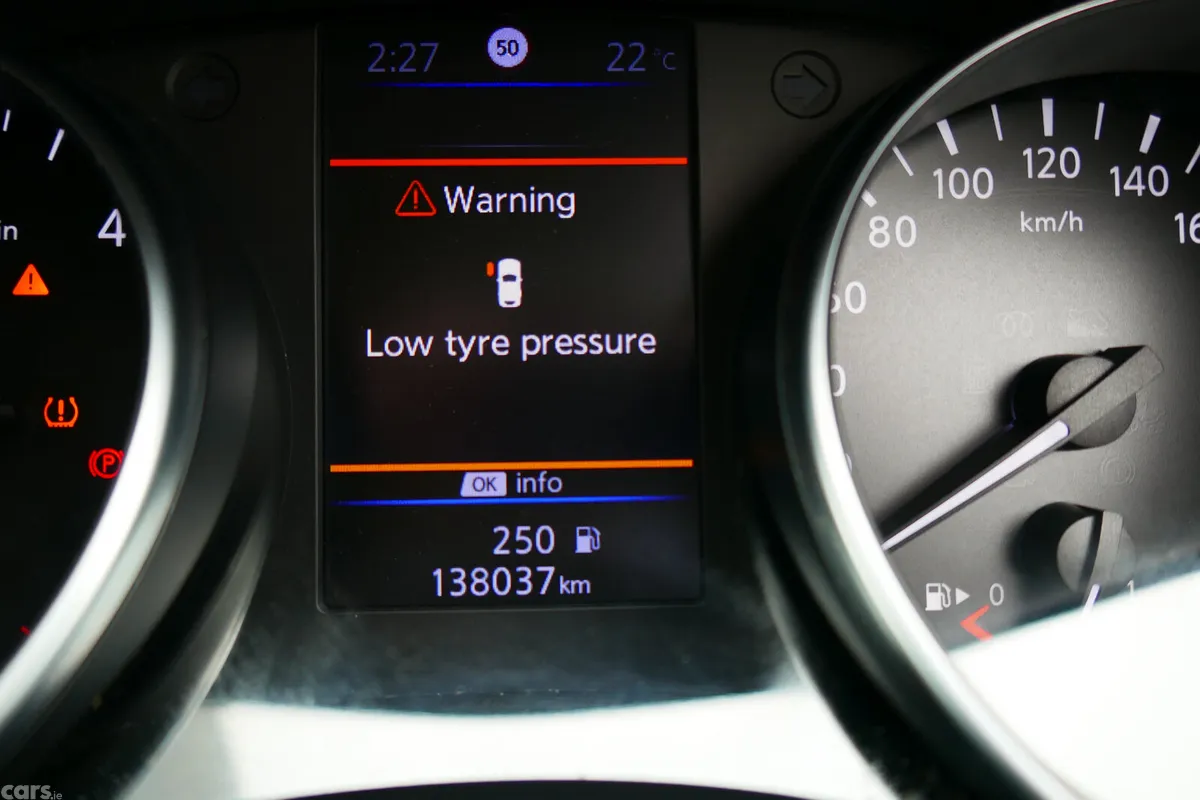 Nissan Qashqai MPV, Diesel, 2021, Grey