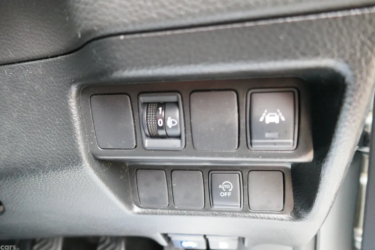 Nissan Qashqai MPV, Diesel, 2021, Grey