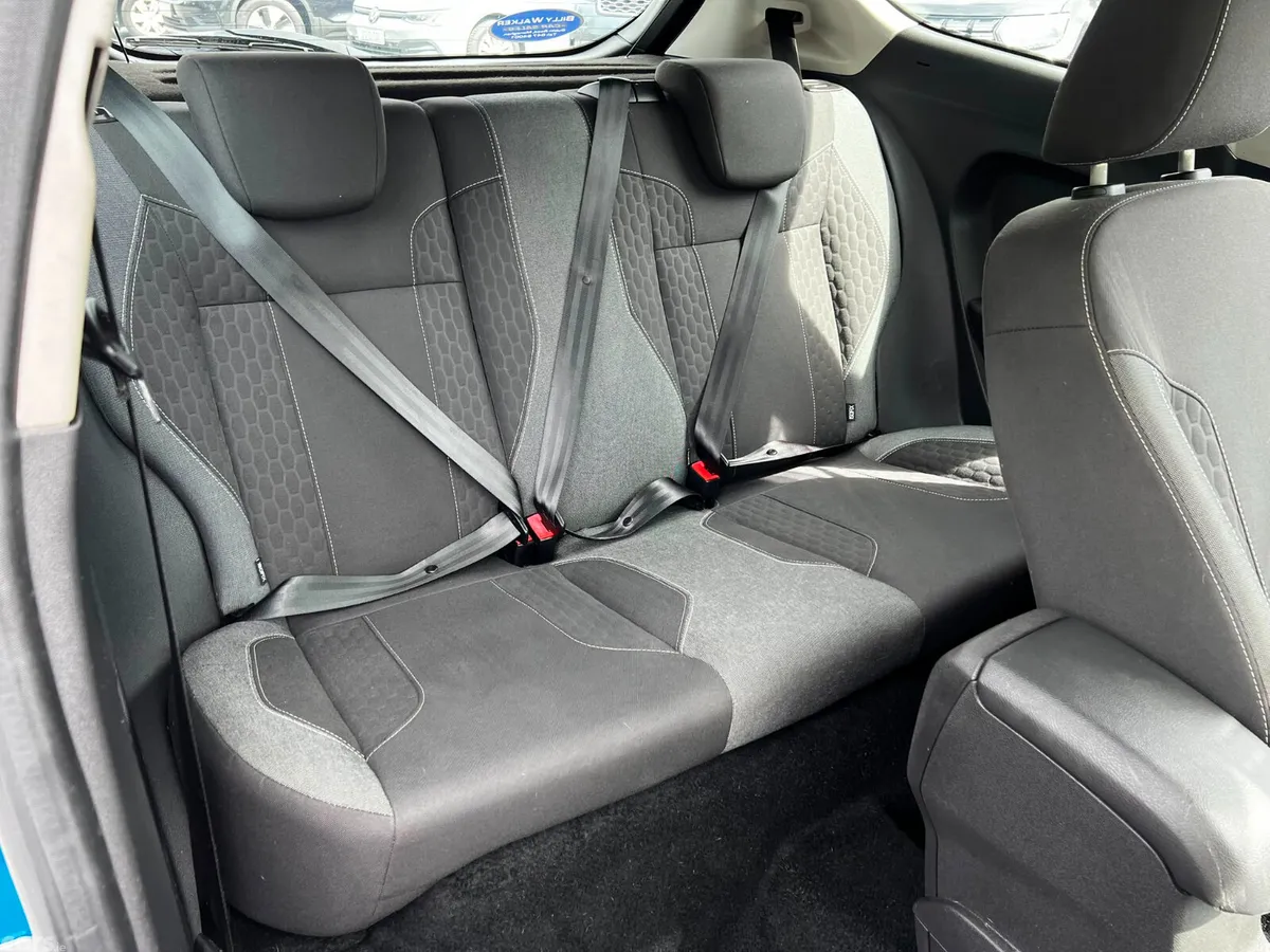 Ford Fiesta Hatchback, Petrol, 2015, Blue