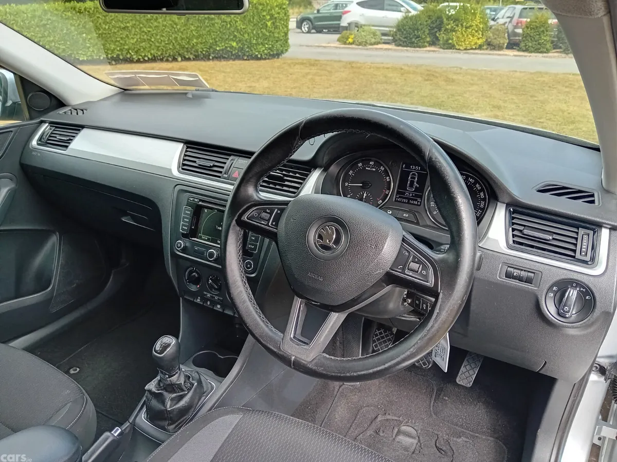 Skoda Rapid Hatchback, Petrol, 2014, Silver