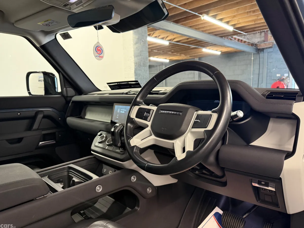 Land Rover Defender SUV, Diesel, 2021, Blue