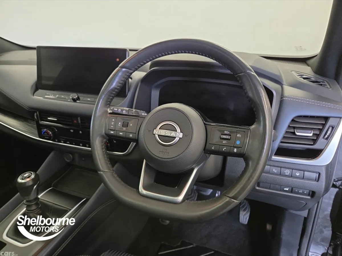 Nissan Qashqai Hatchback, Petrol, 2023, Black