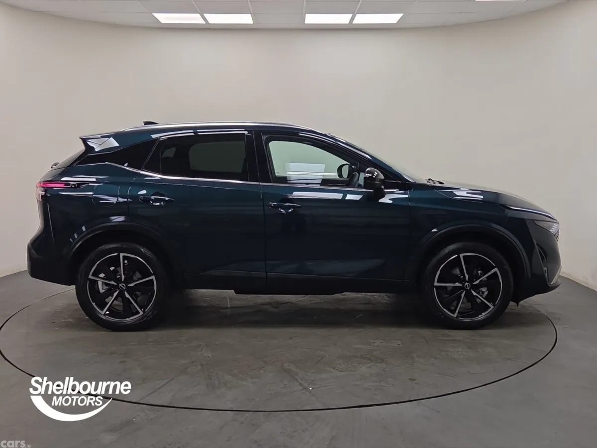 Nissan Qashqai Hatchback, Petrol, 2026, Green