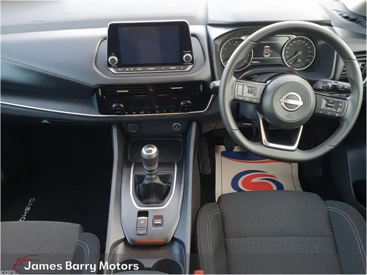 Nissan Qashqai MPV, Petrol Hybrid, 2024, White