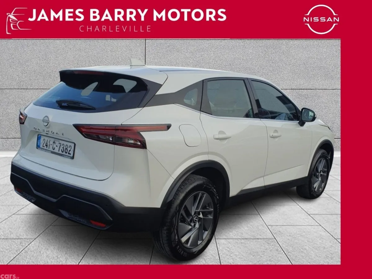 Nissan Qashqai MPV, Petrol Hybrid, 2024, White