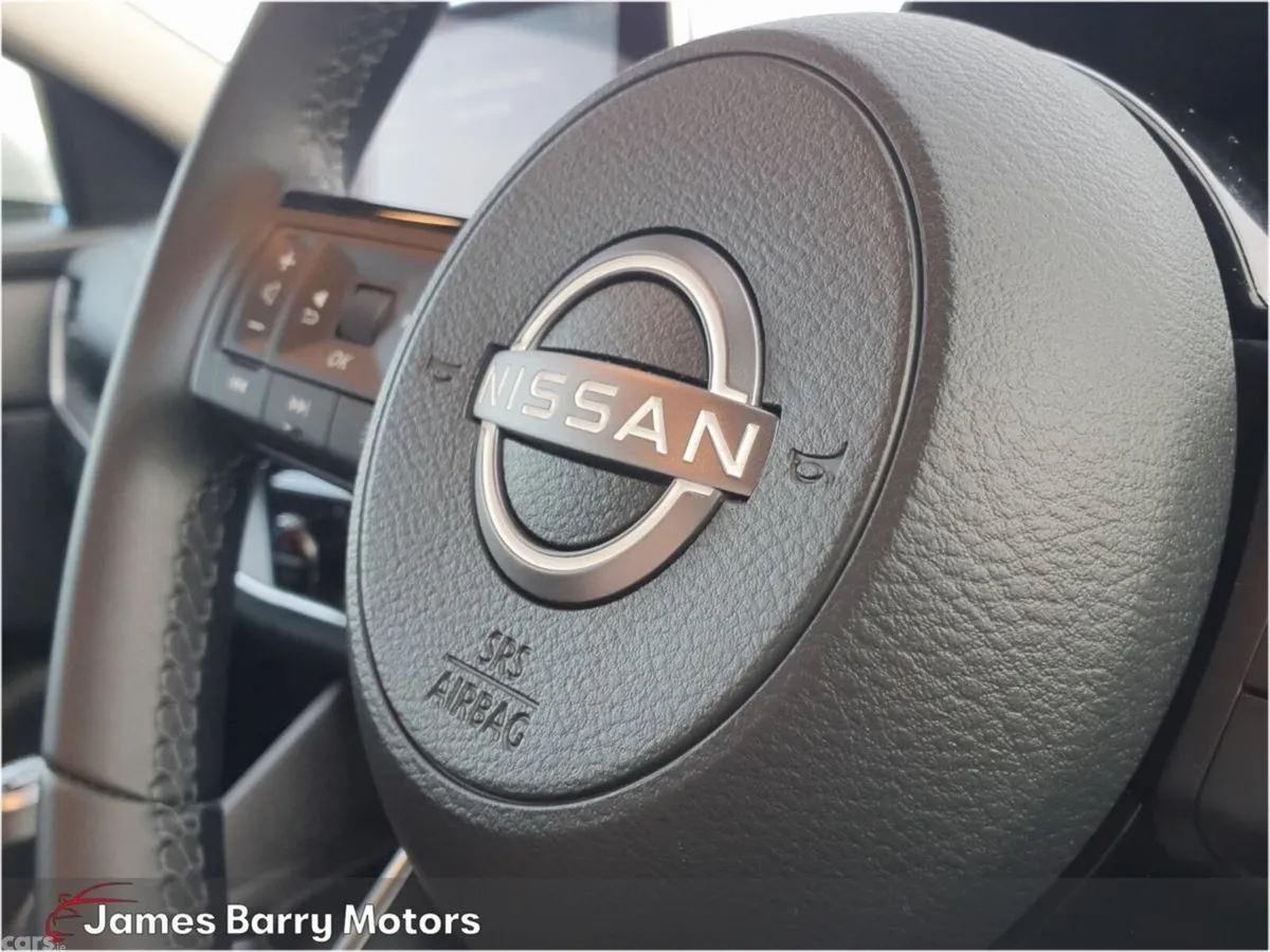 Nissan Qashqai MPV, Petrol Hybrid, 2024, White