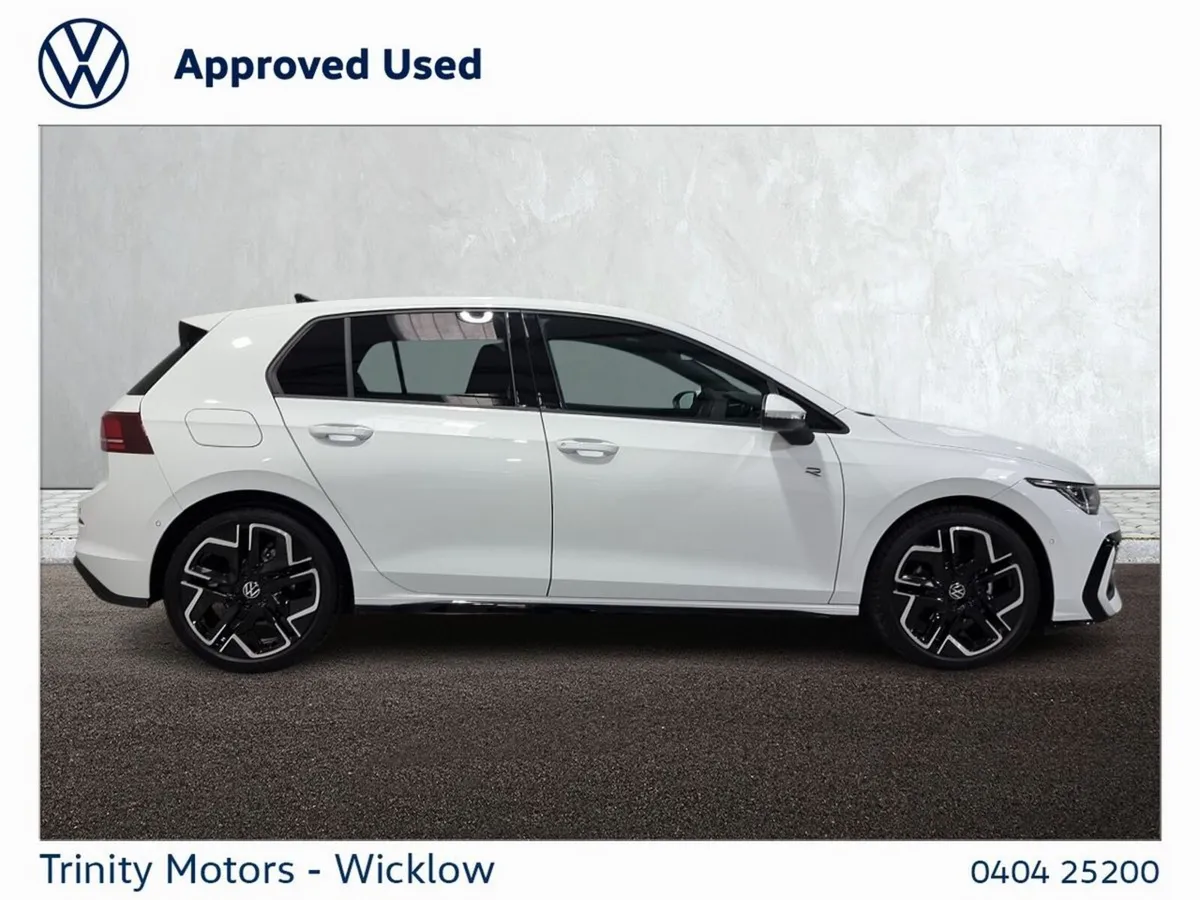 Volkswagen Golf Estate, Petrol, 2026, White