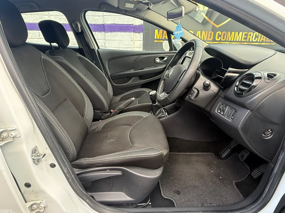 Renault Clio Hatchback, Petrol, 2019, White