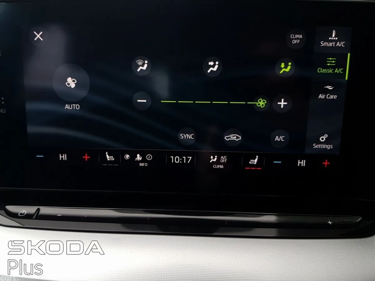 Skoda Octavia Saloon, Petrol, 2023, Black
