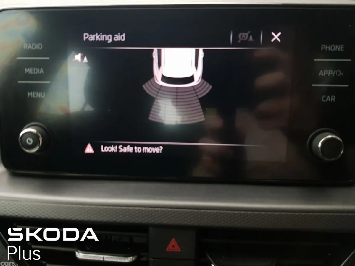 Skoda Kamiq Hatchback, Petrol, 2023, Grey