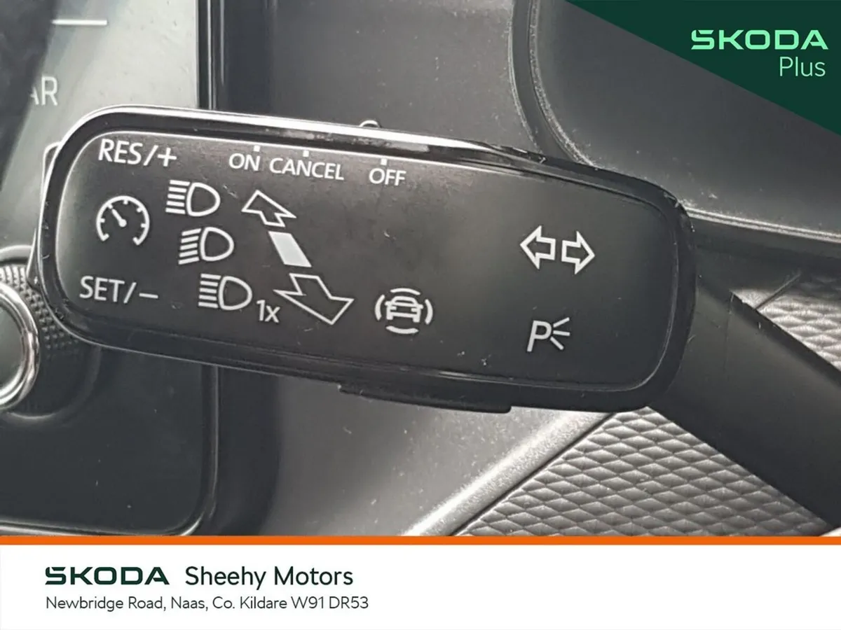 Skoda Kamiq Hatchback, Petrol, 2023, Grey
