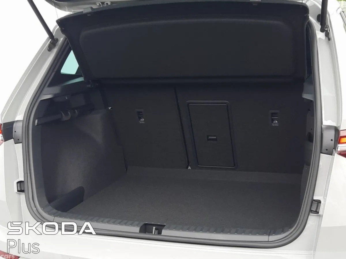 Skoda Karoq SUV, Diesel, 2026, Grey
