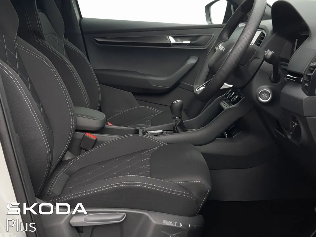 Skoda Karoq SUV, Diesel, 2026, Grey