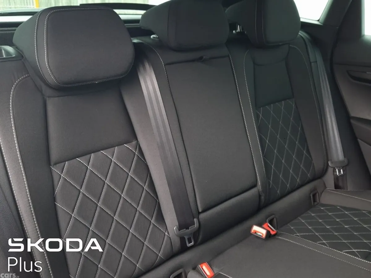 Skoda Karoq SUV, Diesel, 2026, Grey