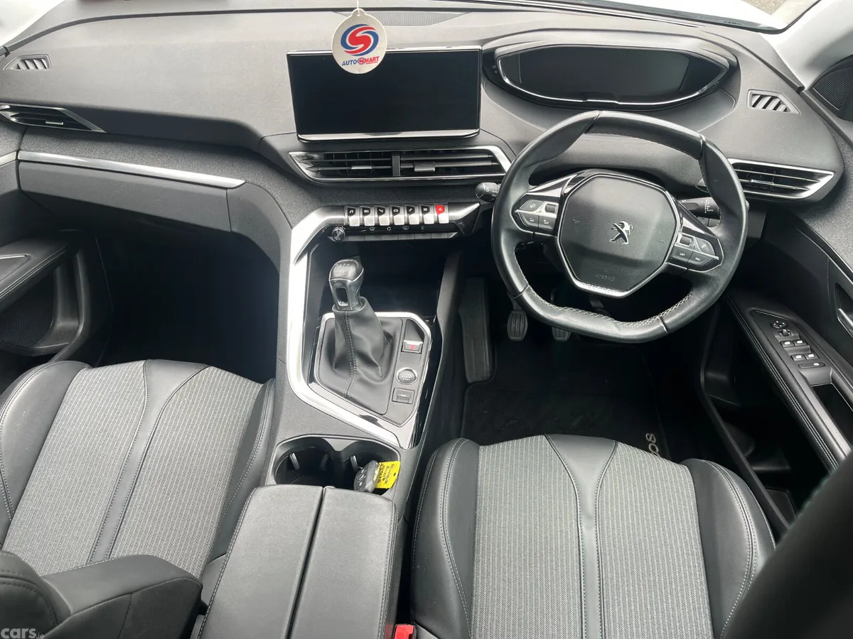 Peugeot 3008 MPV, Diesel, 2022, White