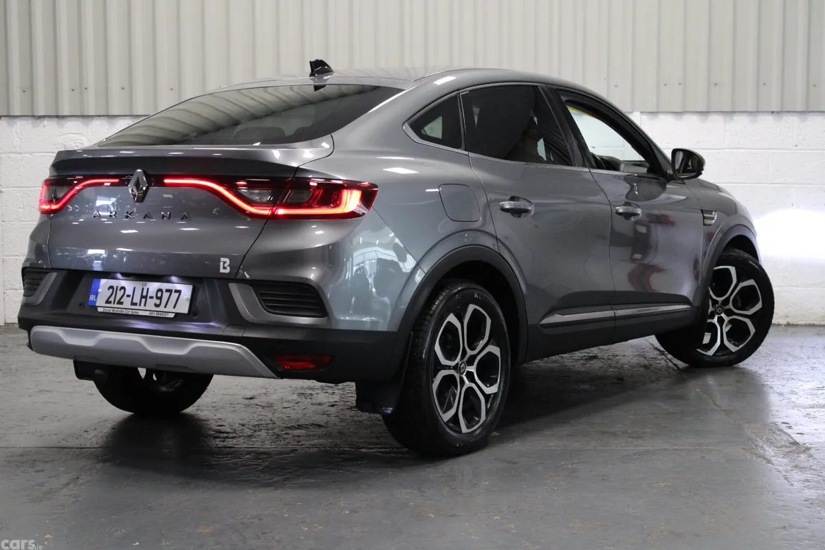 Renault Arkana Hatchback, Petrol, 2021, Grey
