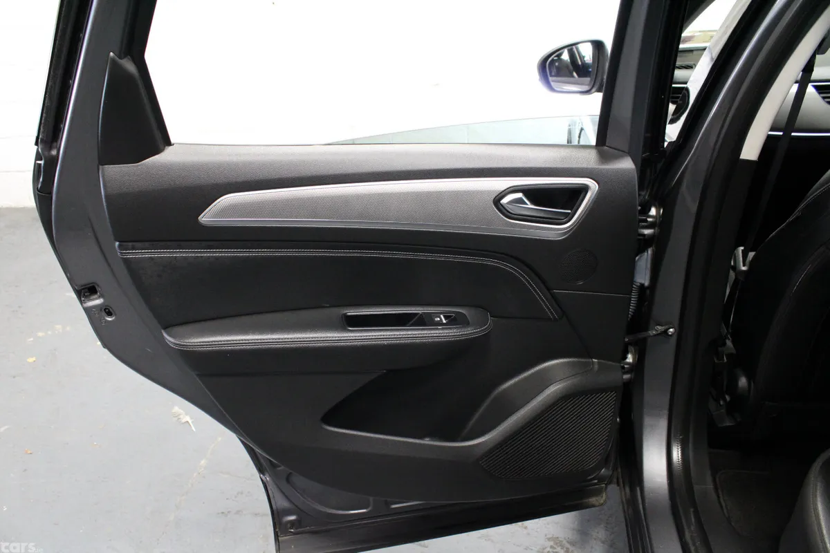 Renault Arkana Hatchback, Petrol, 2021, Grey