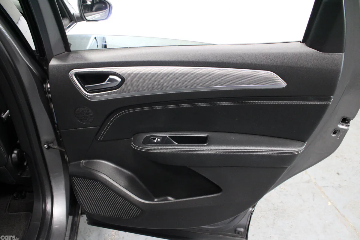 Renault Arkana Hatchback, Petrol, 2021, Grey