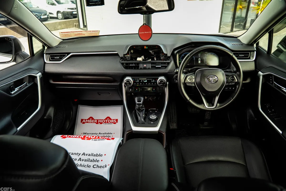 Toyota RAV4 SUV, Petrol Hybrid, 2024, White