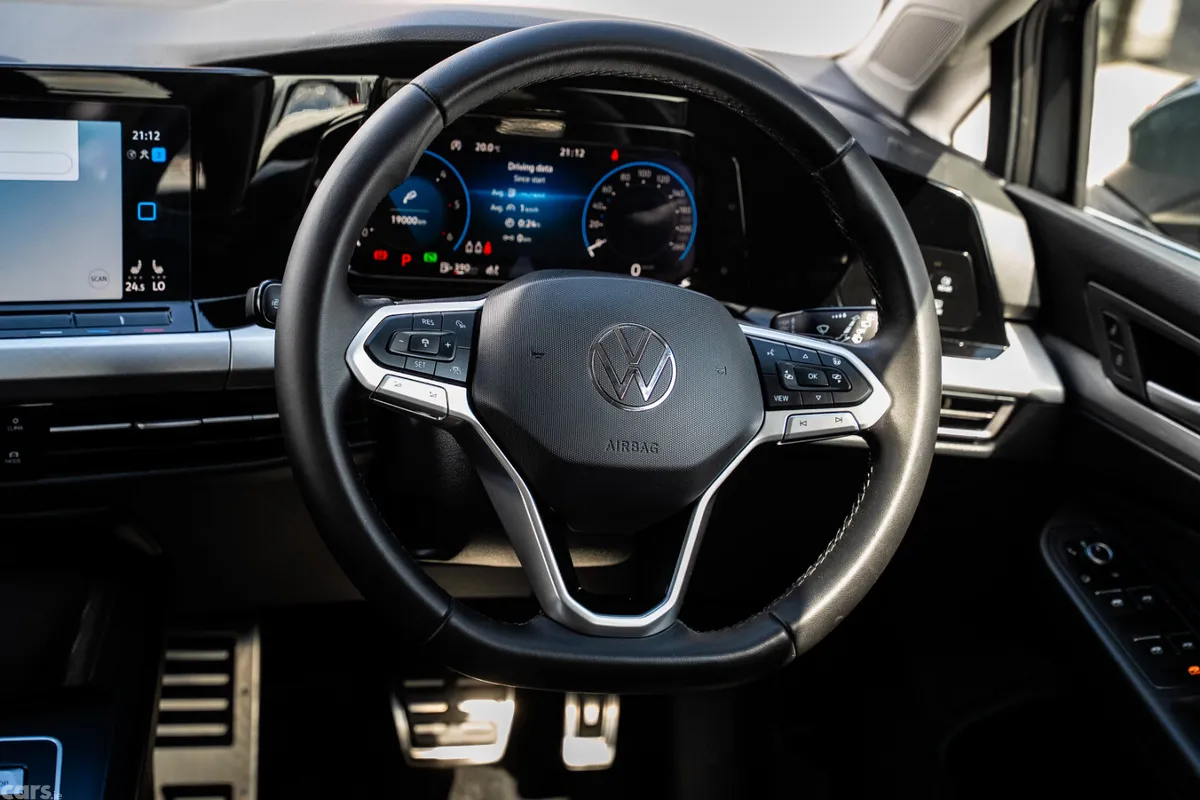 Volkswagen Golf Hatchback, Diesel, 2023, Grey