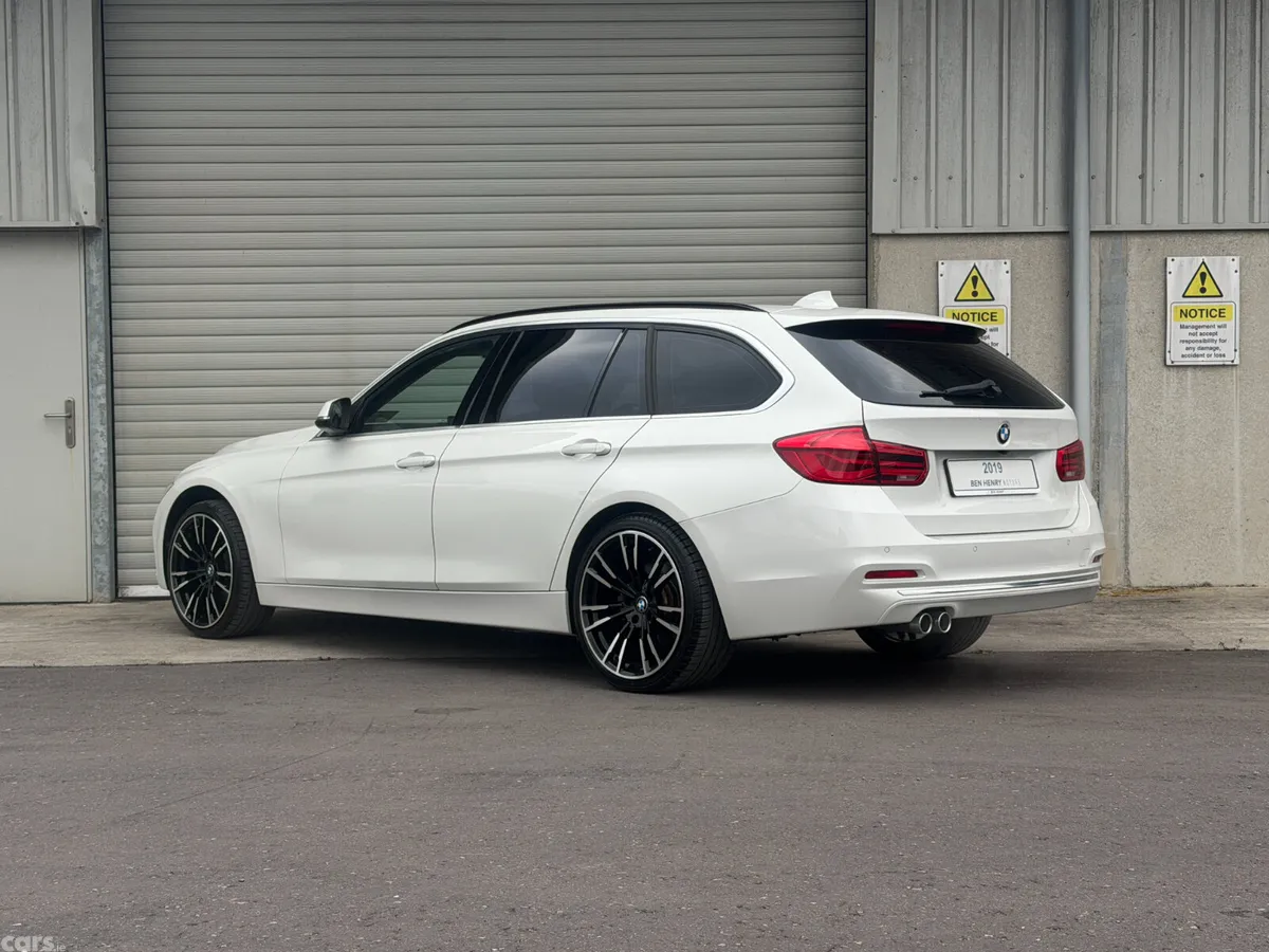 BMW 3-Series Estate, Diesel, 2019, White