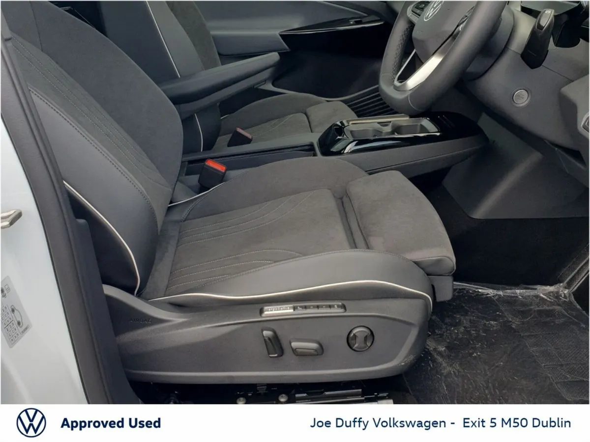 Volkswagen ID.4 Estate, Electric, 2026, White