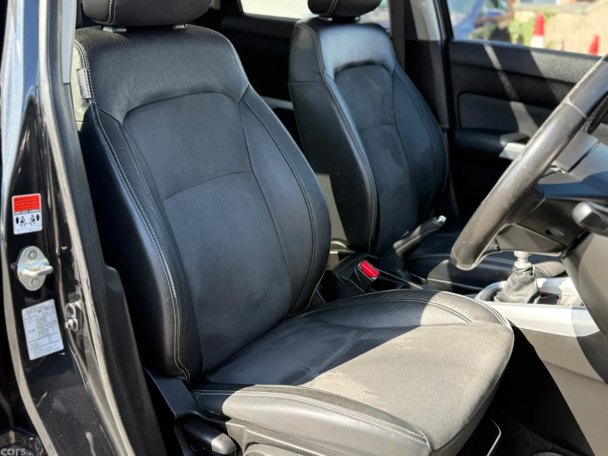 Suzuki Vitara SUV, Diesel, 2017, Black