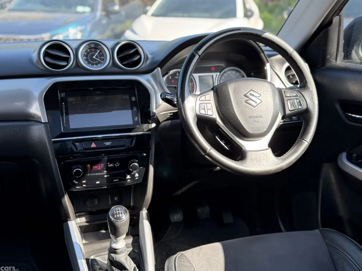 Suzuki Vitara SUV, Diesel, 2017, Black