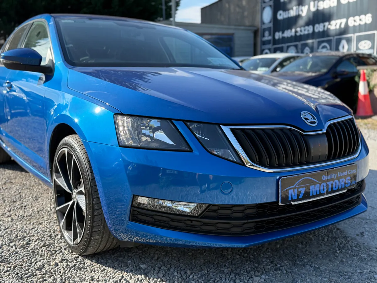 Skoda Octavia Saloon, Petrol, 2020, Blue
