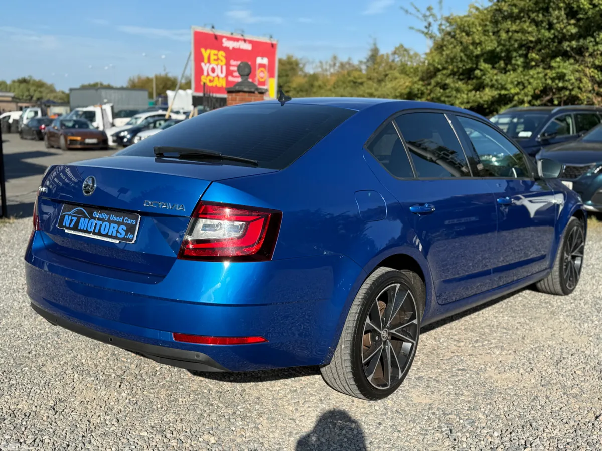 Skoda Octavia Saloon, Petrol, 2020, Blue