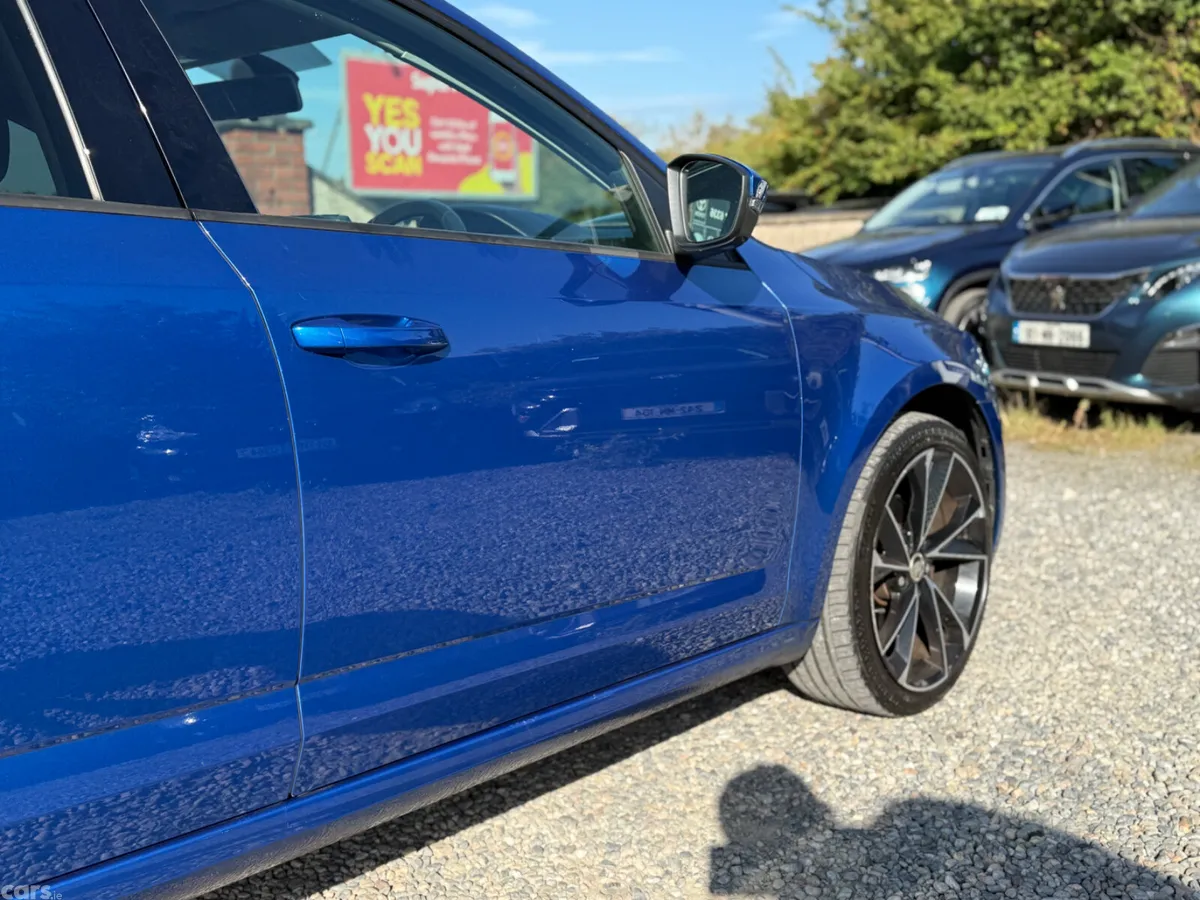 Skoda Octavia Saloon, Petrol, 2020, Blue