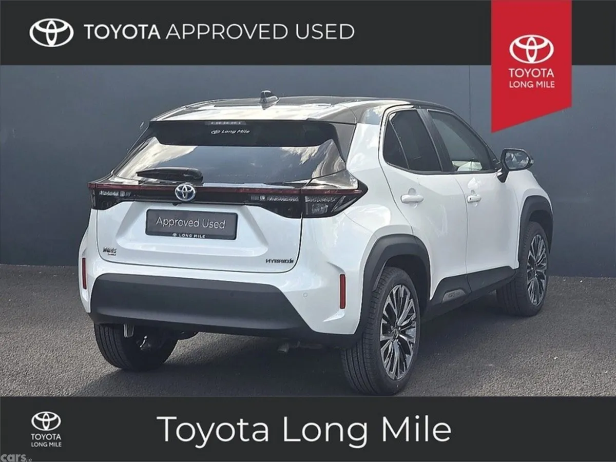Toyota Yaris Cross SUV, Petrol Hybrid, 2023, White