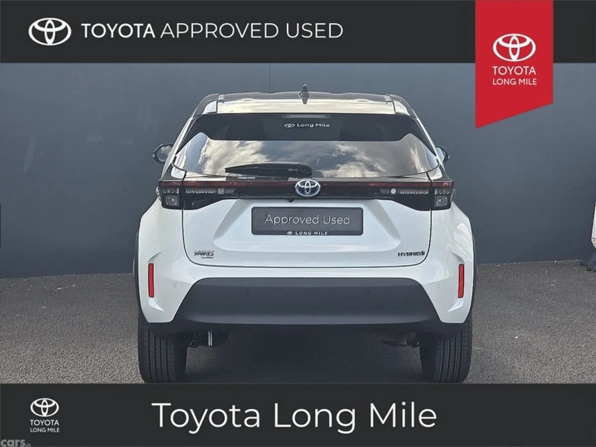 Toyota Yaris Cross SUV, Petrol Hybrid, 2023, White