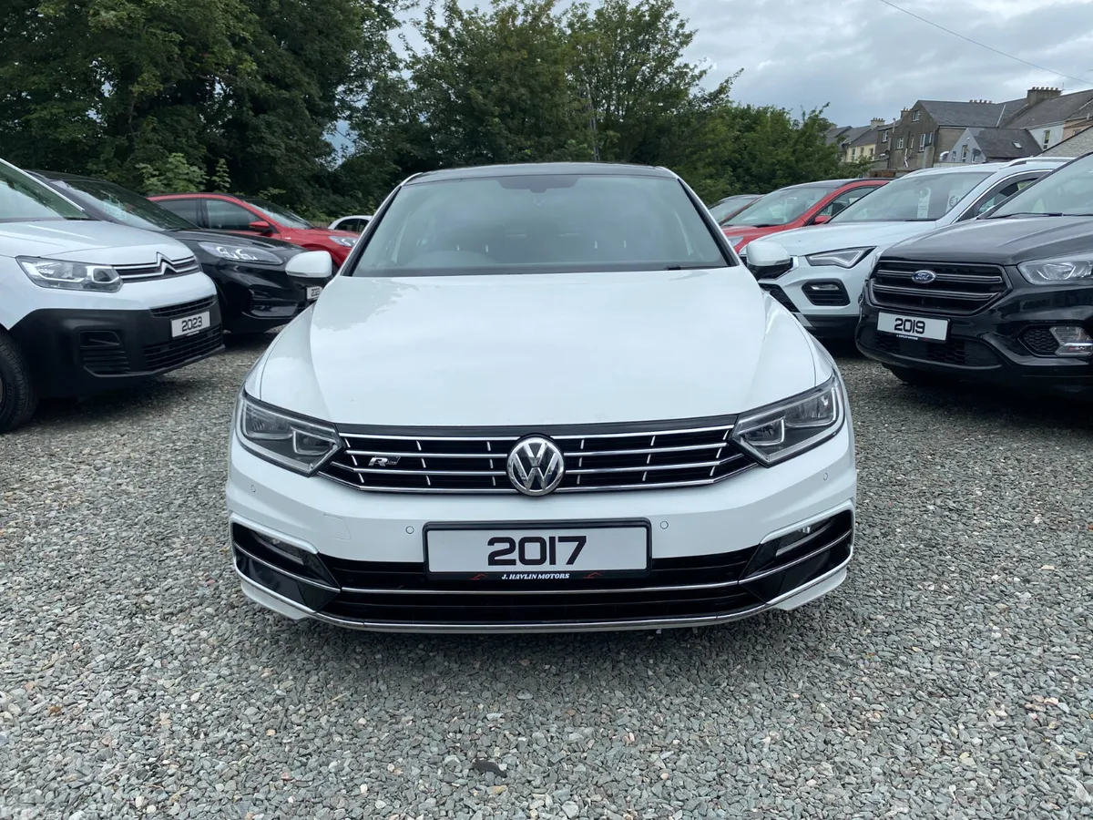 Volkswagen Passat Saloon, Diesel, 2017, White